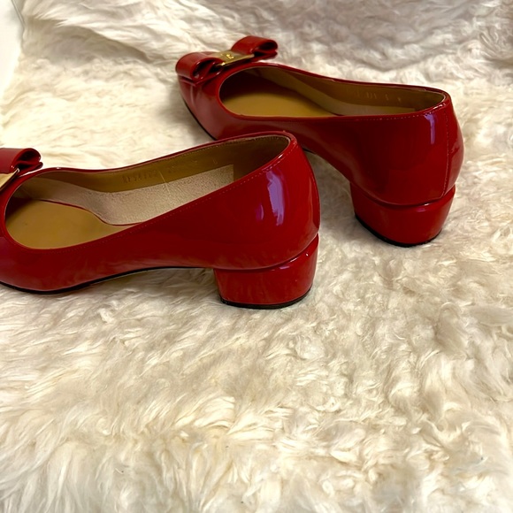 Salvatore Ferragamo Vara Bow pump shoe - Picture 12 of 14